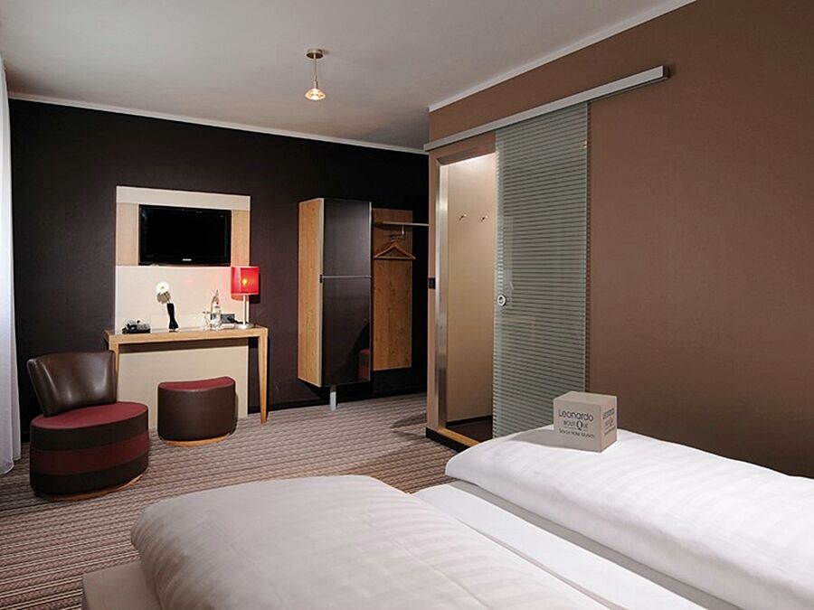 Leonardo Boutique Hotel 4*